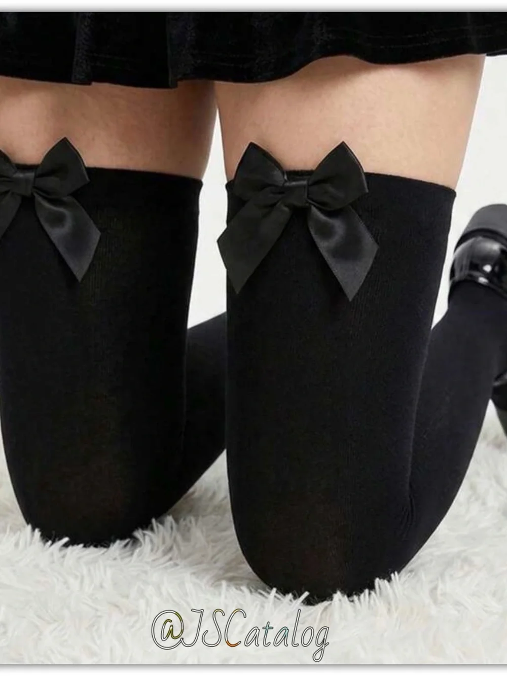 Black Bow-Accent Thighhigh Socks